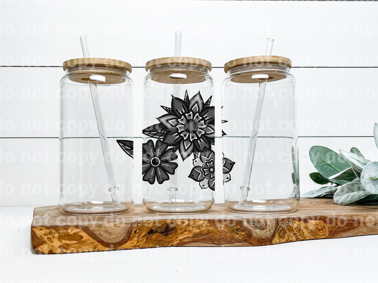 Patrón floral negro