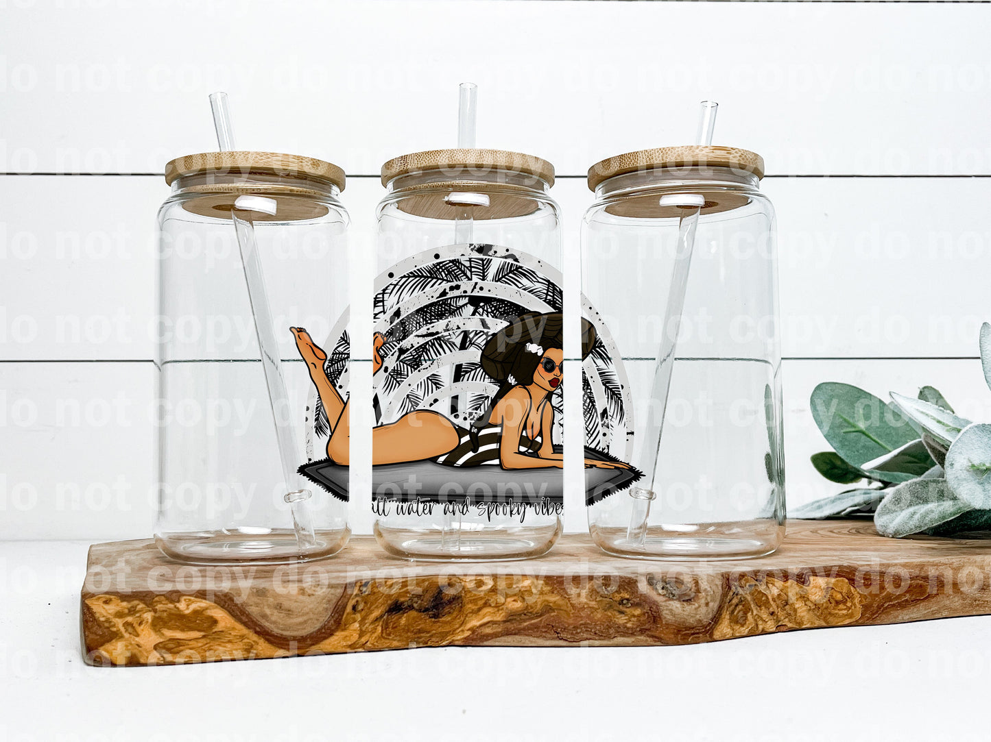 Agua salada y vibraciones espeluznantes Tono de piel medio