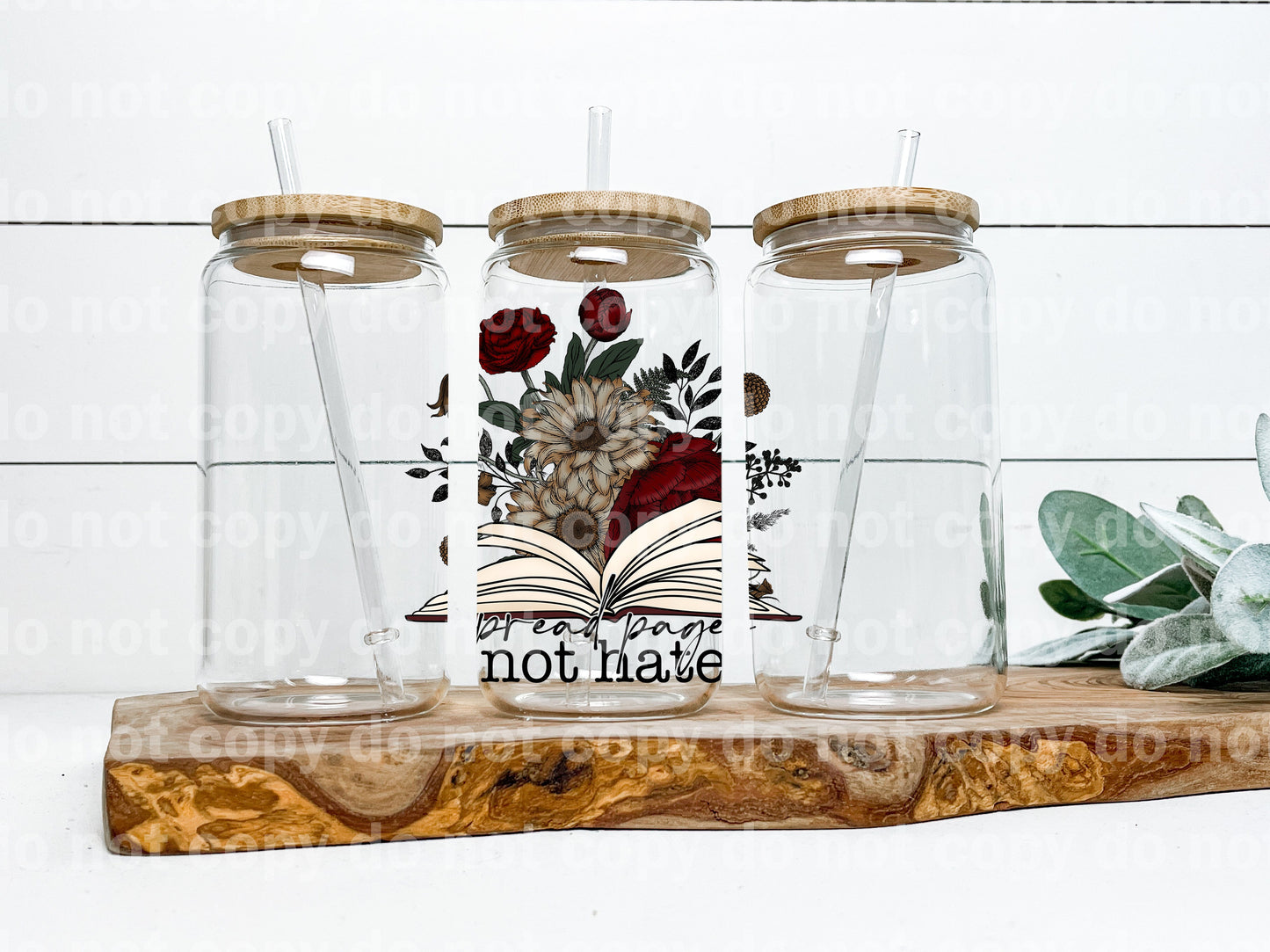 Calcomanía Spread Pages Not Hate 3,8 x 3,8