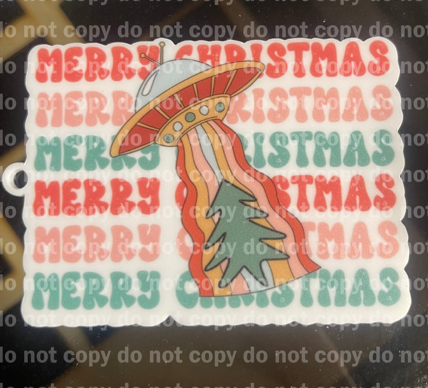 Nave espacial retro Árbol de Navidad Feliz Navidad pila de palabras Adorno navideño impresión uv y acrílico