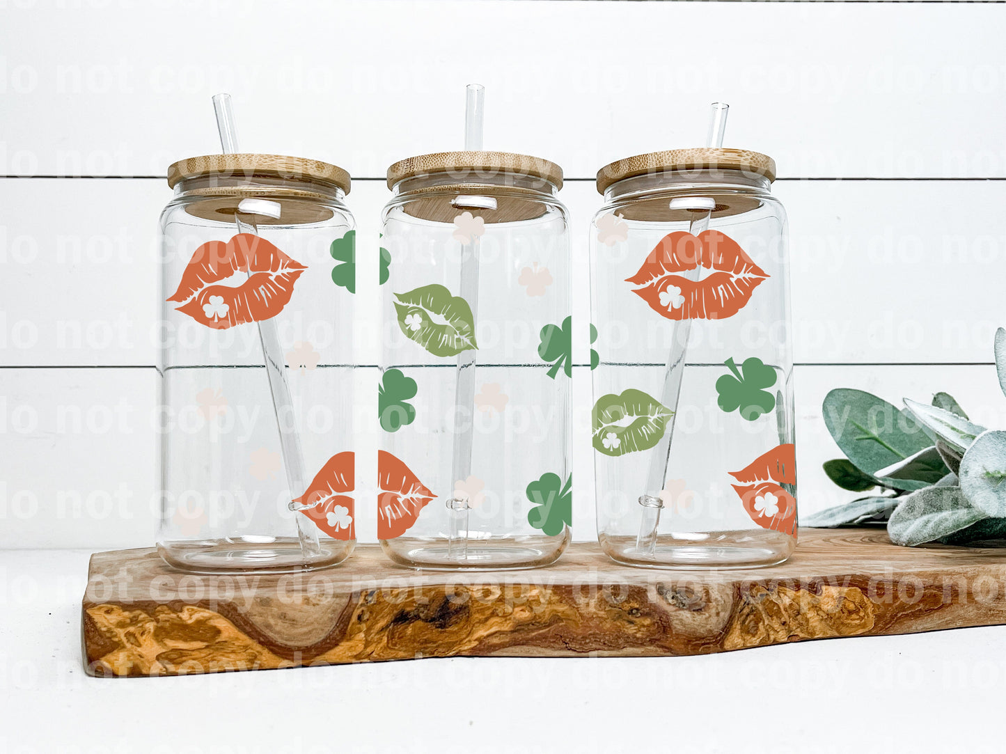 Lips And Shamrock St. Patrick 16oz Cup Wrap