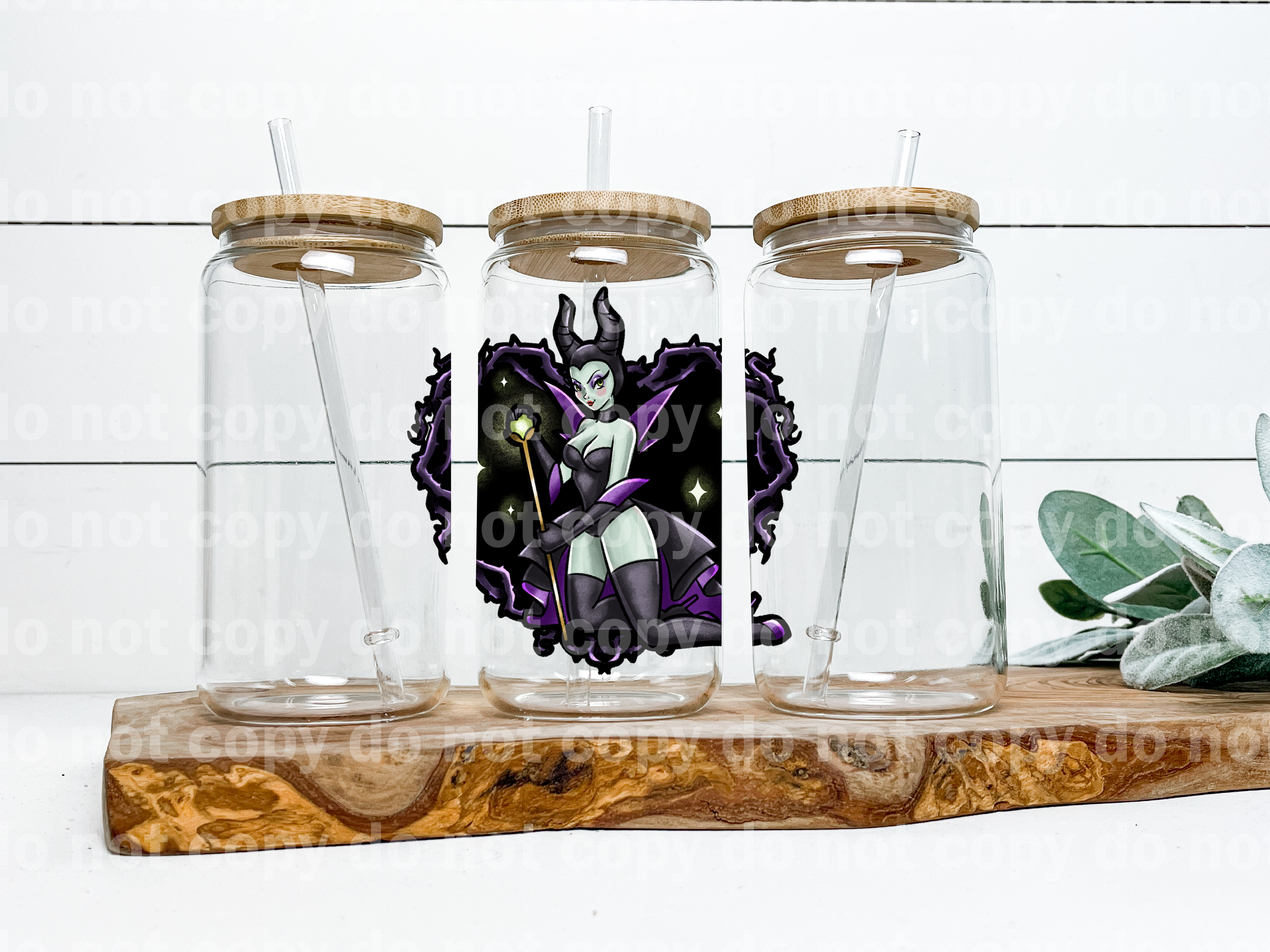 Darkness Evil Queen With Heart Background