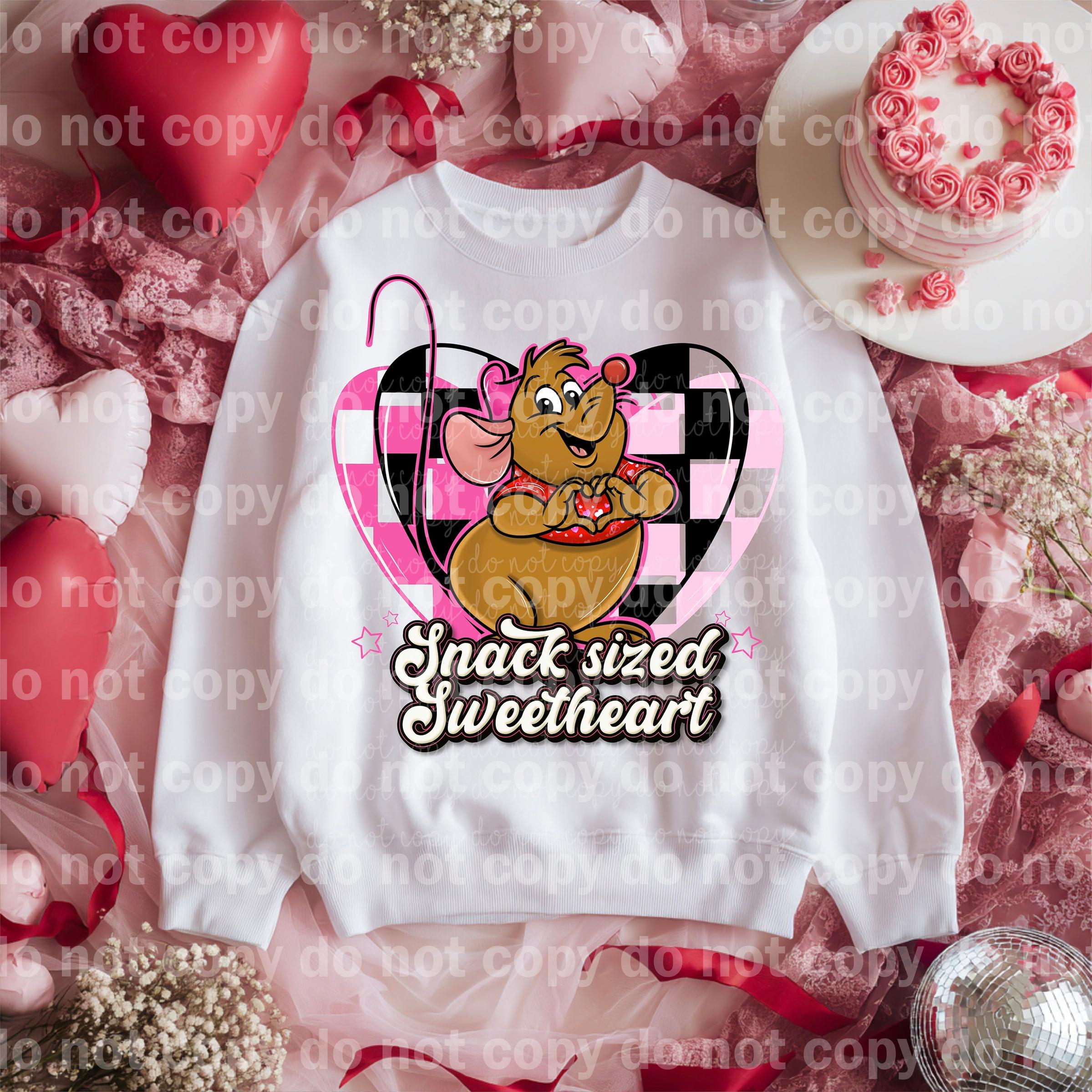 Snacked Size Sweetheart Checkered Heart
