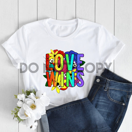 El amor gana la impresión de sublimación floral del arco iris