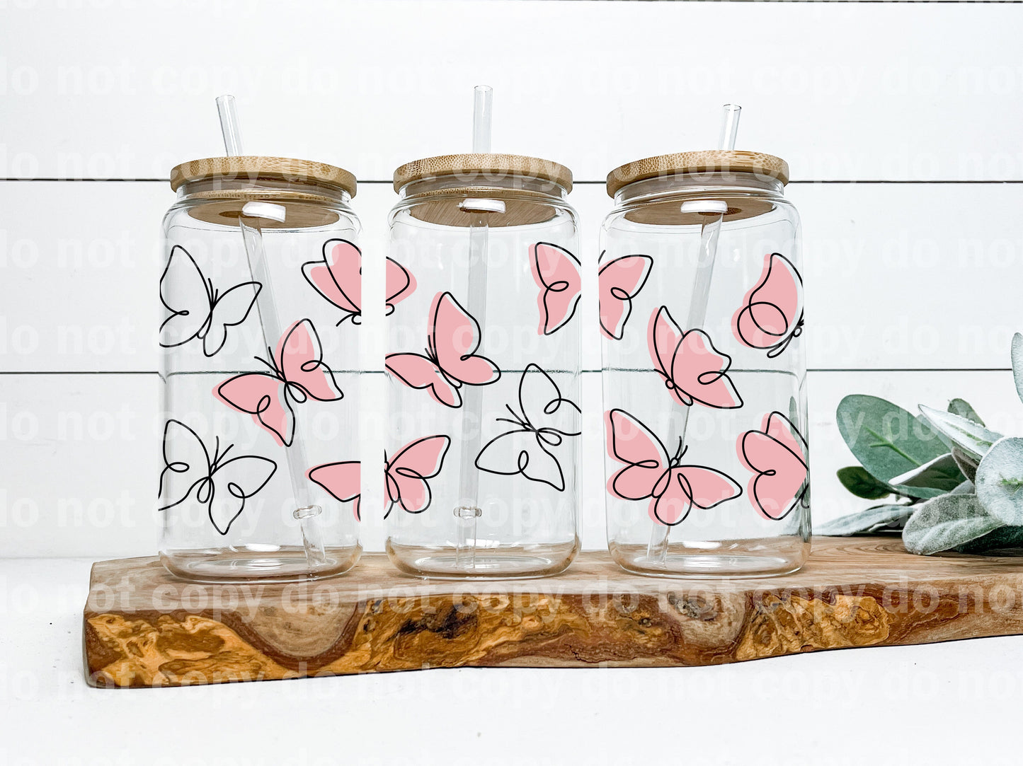 Envoltura de taza de 16 oz de mariposas rosas