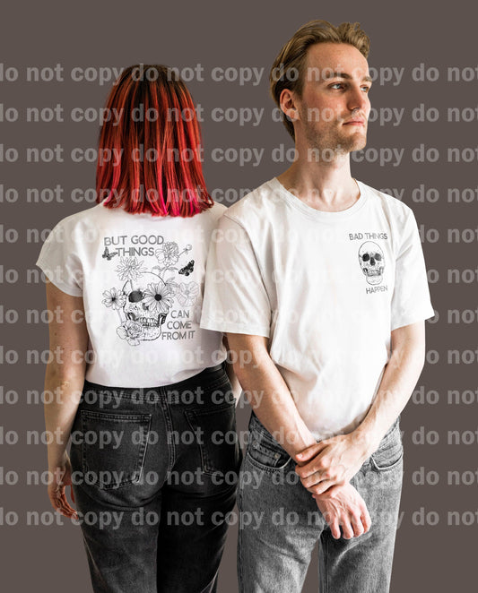 Suceden cosas malas, pero de ello pueden surgir cosas buenas. Estampado de ensueño floral de calavera o estampado por sublimación.