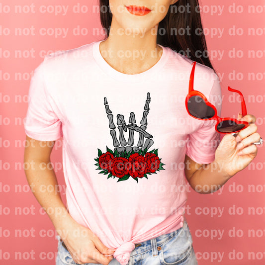 Mano de Skellie con rosas Impresión de ensueño a todo color/un color o impresión por sublimación