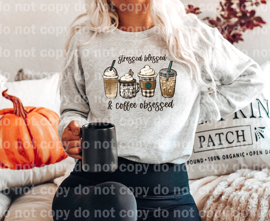 Impresión de sueño estresada, bendita y obsesionada con el café o impresión de sublimación